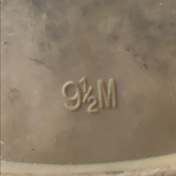 Guess Sandals - Picture 3 of 4